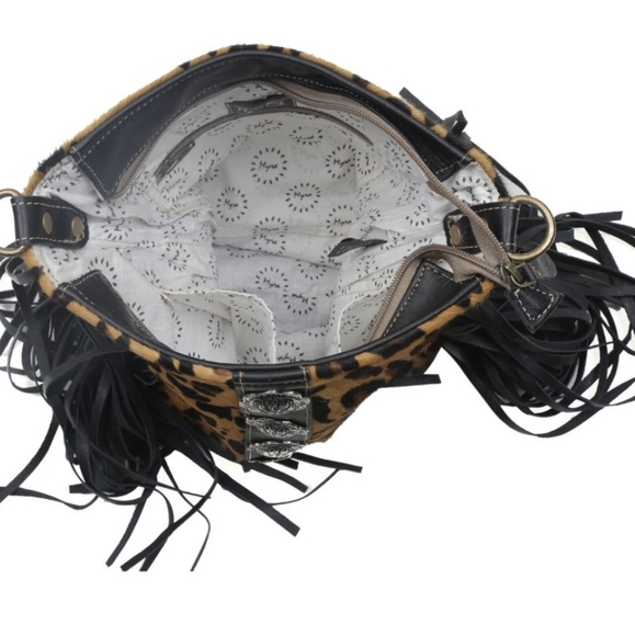 NWT Myra Shoulder Bag - Picture 3 of 5